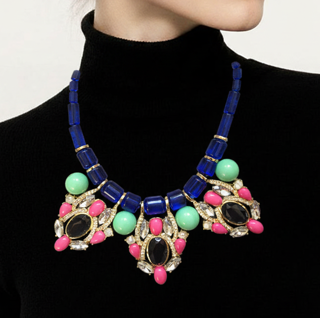 GODDESS COLLAR